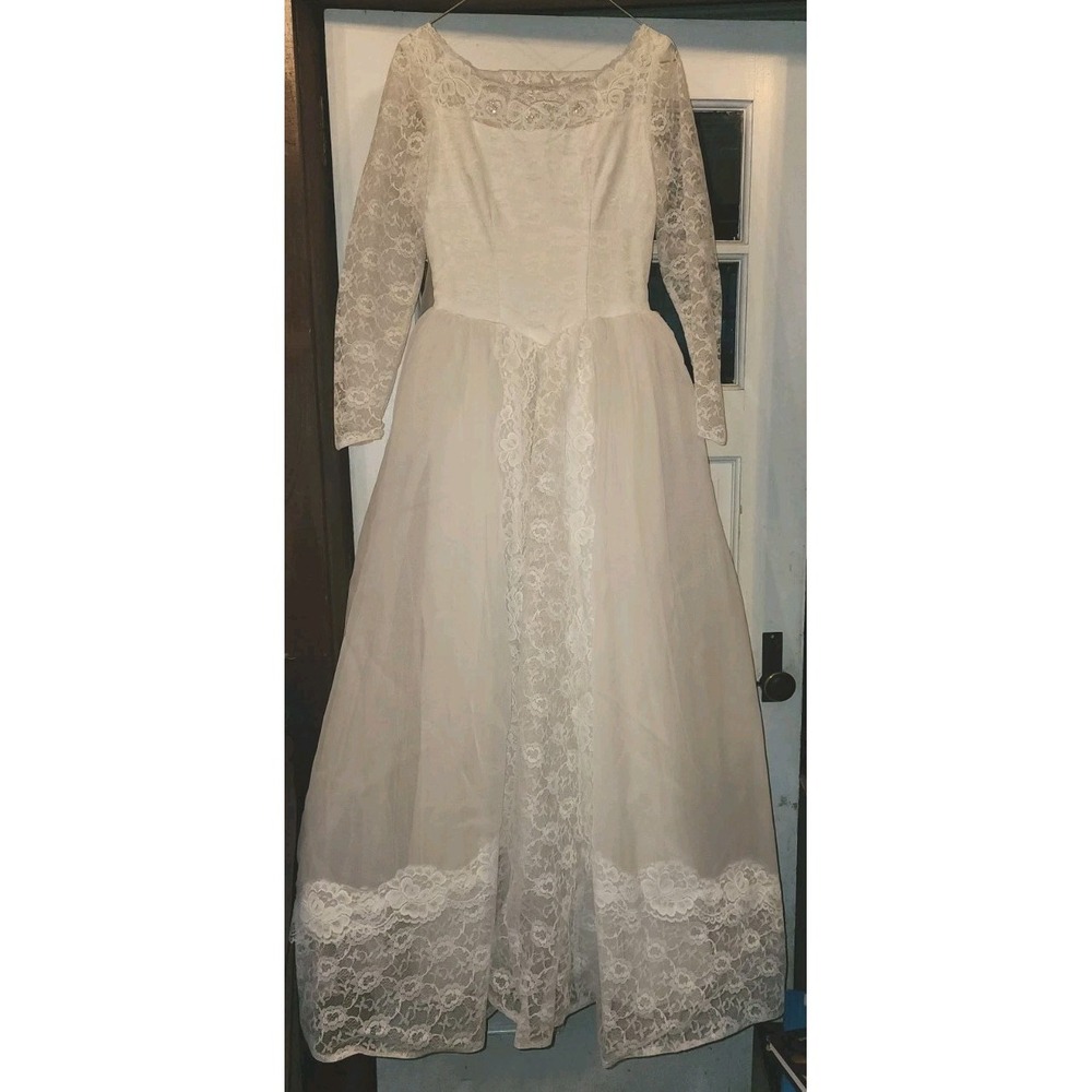 Vtg 1960's White Chantilly Lace Long Sleeve Wedding Dress Train Veil Sabrina Nec